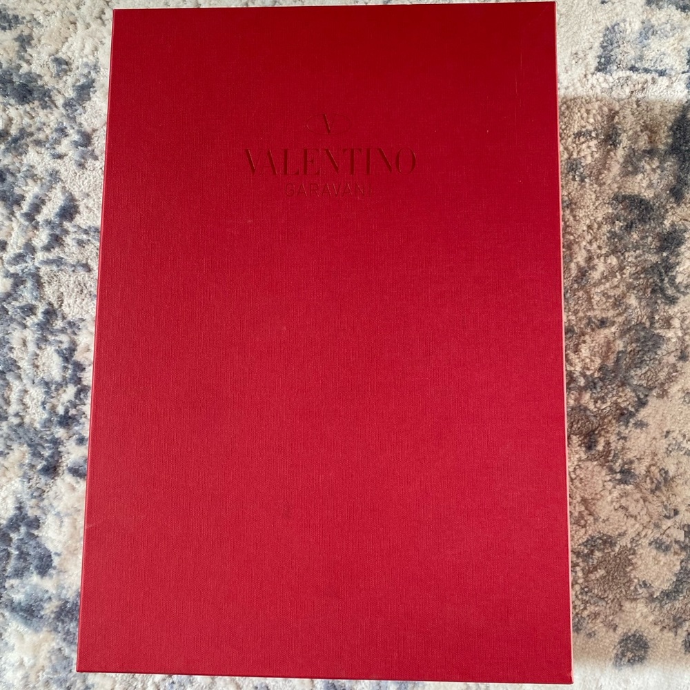 Authentic Valentino box